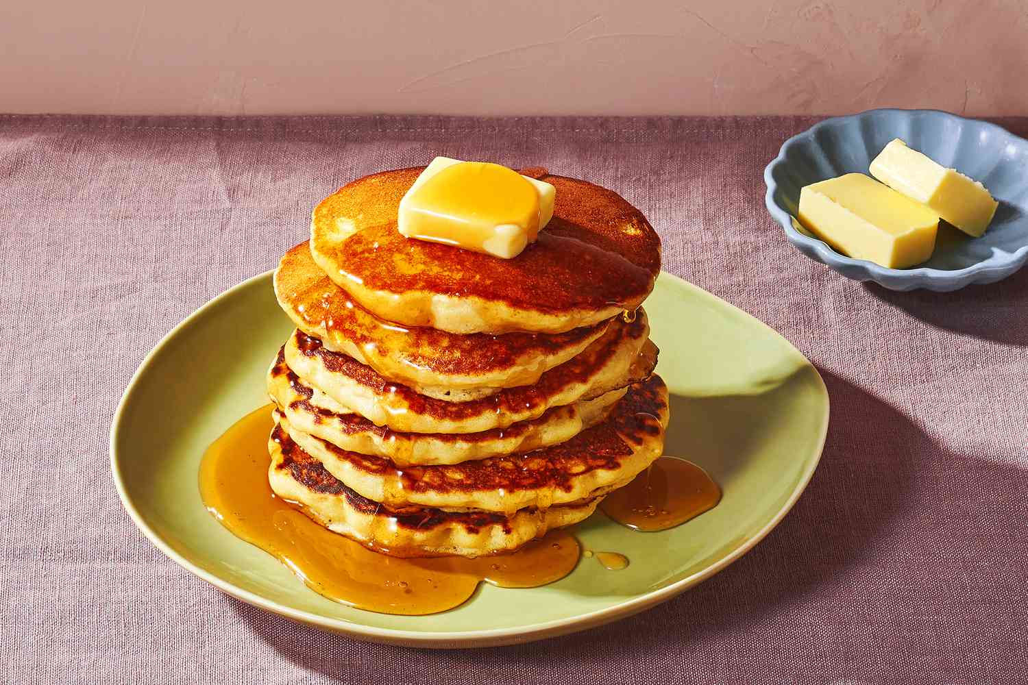 Quick Basic Pancakes: Simple Ingredients, Fluffy Results in 20 Mins